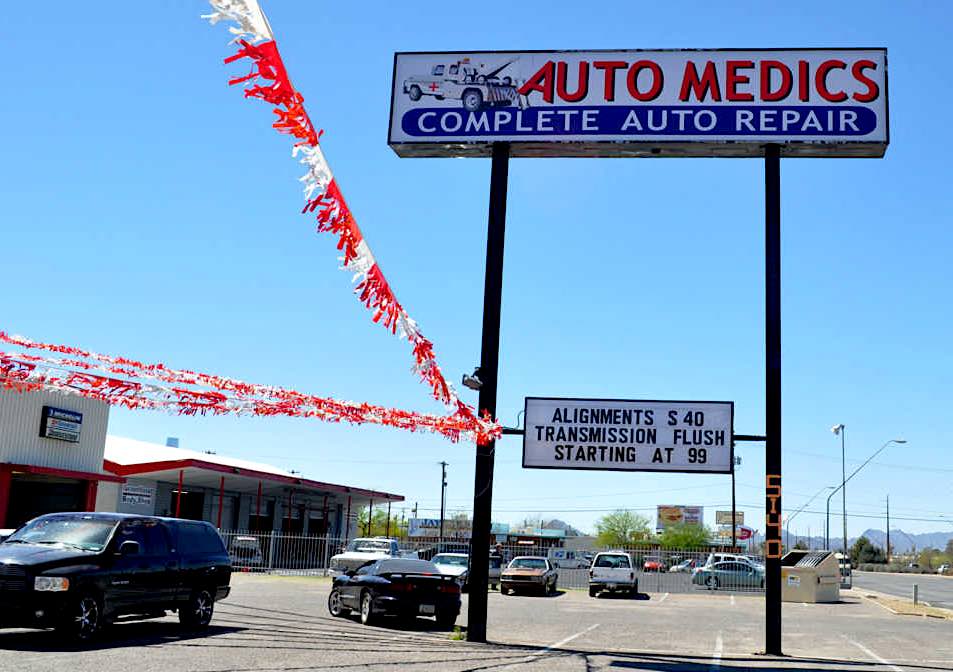 Auto-Medics-Pole-Road-Sign